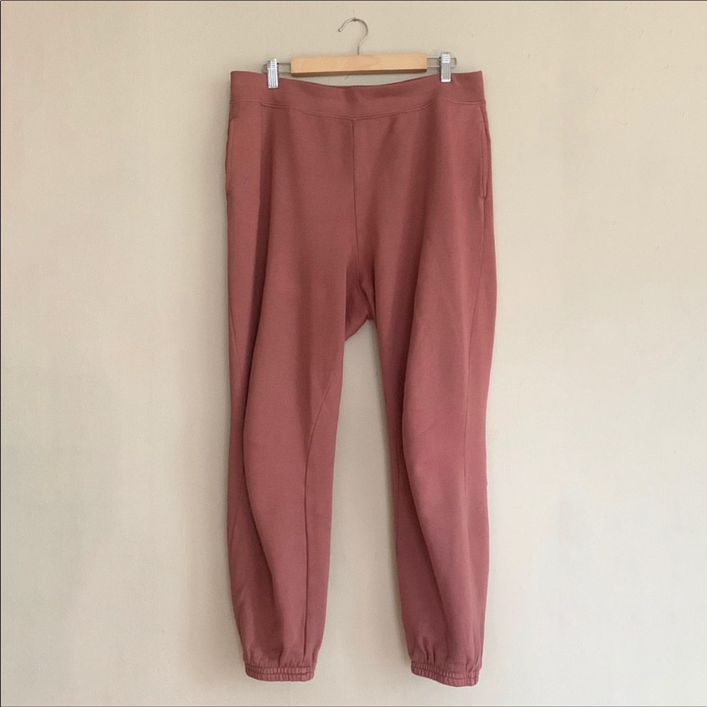Girlfriend Collective classic jogger